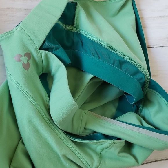 Reebok Workout Athletic Racer-back Top Medium - Picture 5 of 5